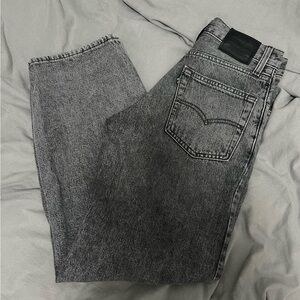 Levi’s Baggy Dad Jean